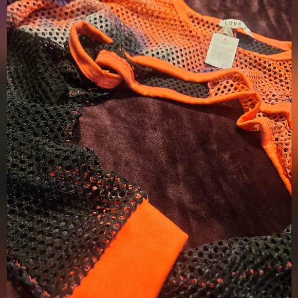 Tie Dye Knitted Crop Cover - Picture 7 of 7